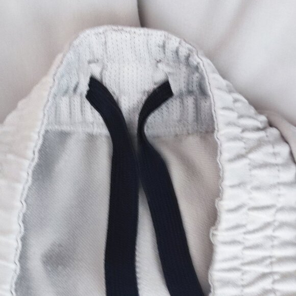 Adidas athletic / active wear short off-white men's size S - Picture 8 of 13